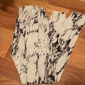 Beyond yoga small leggings